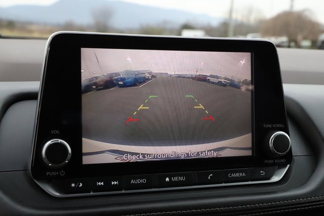 Used 2023 Nissan Rogue S image 32