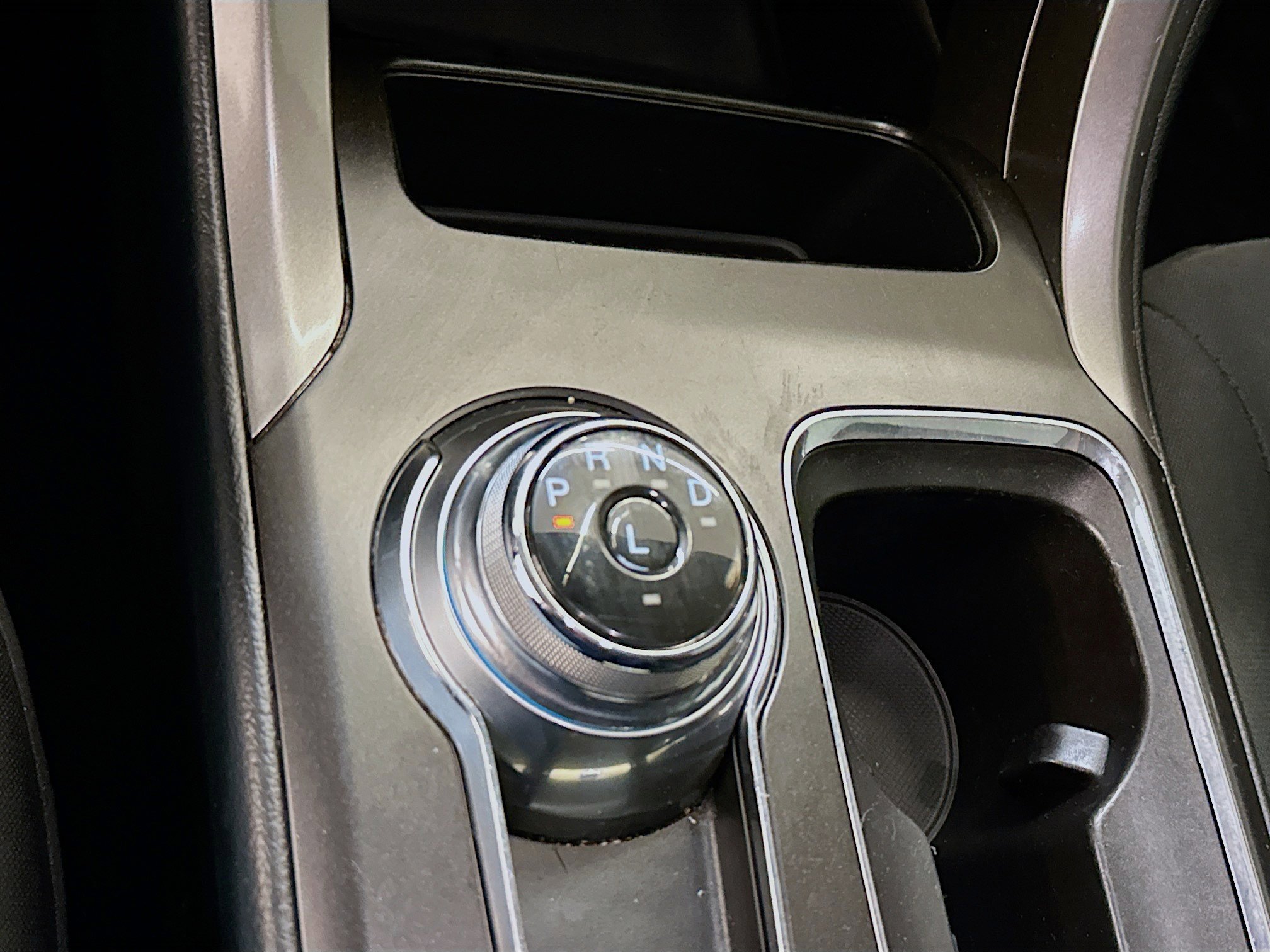 Used 2018 Ford Fusion SE image 24