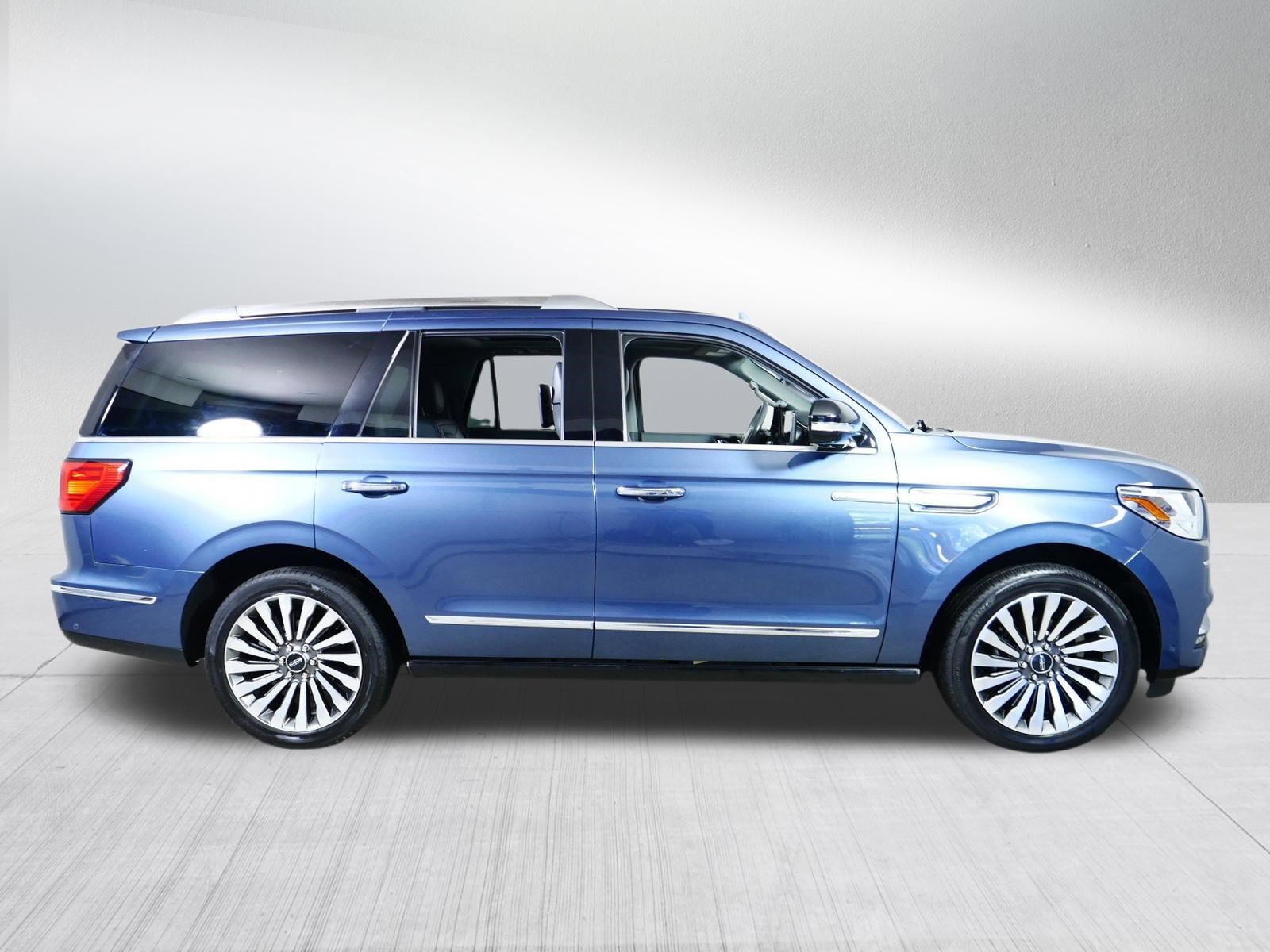 Used 2018 Lincoln Navigator Reserve w/ Technology Package AWD/4WD image 8