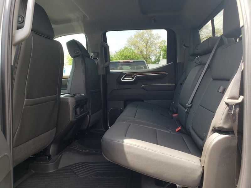 New 2026 Chevrolet Silverado 1500 LT w/ Z71 Off-Road Package AWD/4WD image 7