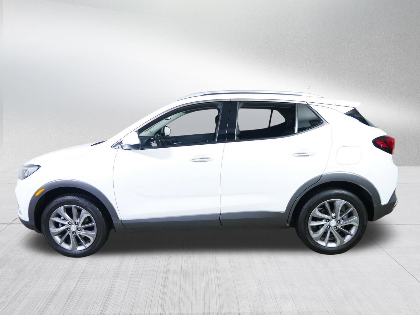 Used 2023 Buick Encore GX Essence w/ Experience Buick Package image 4