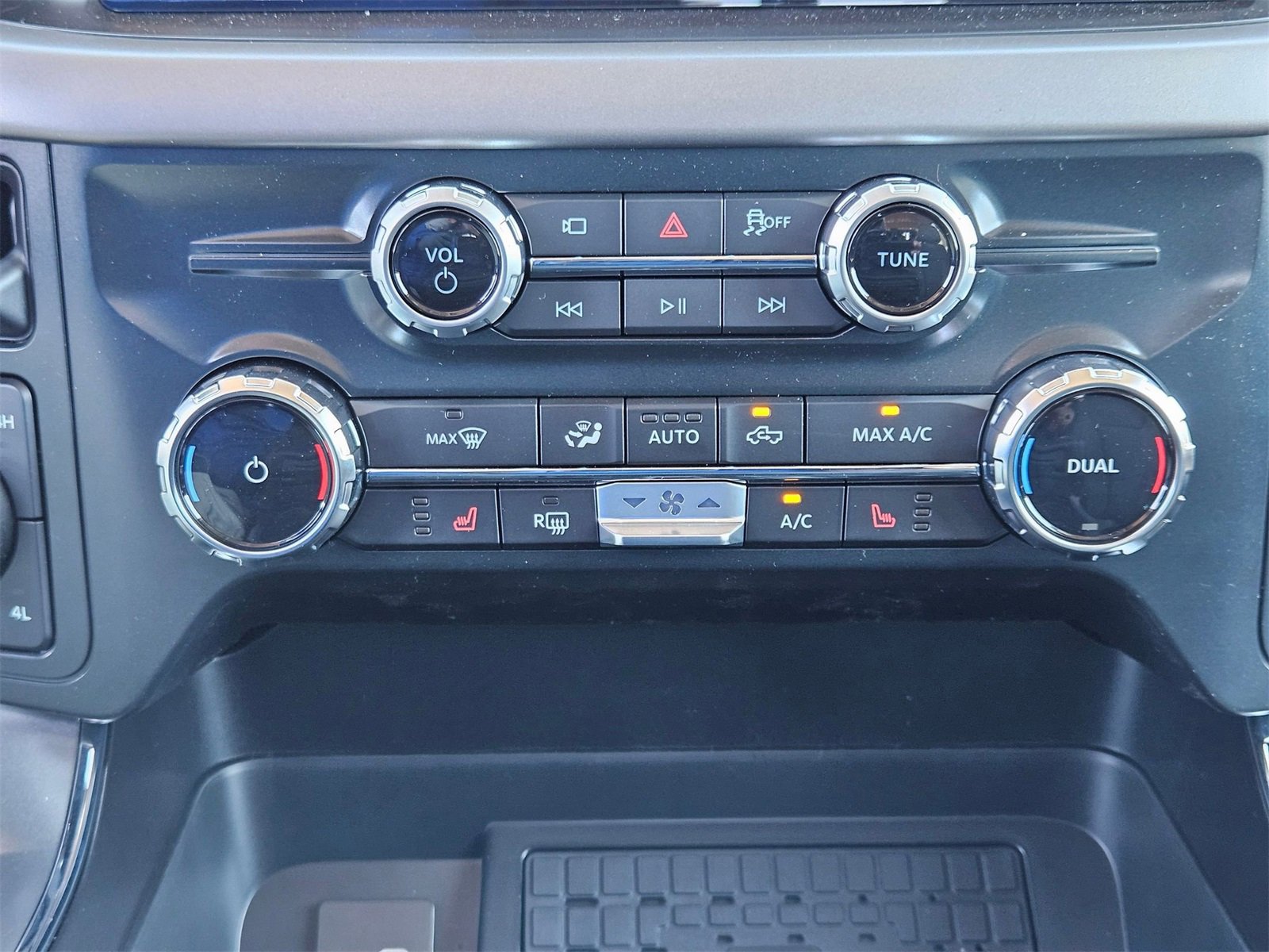 New 2025 Ford F150 XLT w/ Equipment Group 302A MID image 18