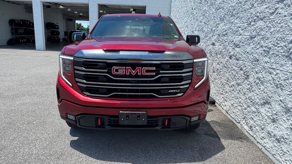 Used 2024 GMC Sierra 1500 AT4 w/ Technology Package AWD/4WD image 10
