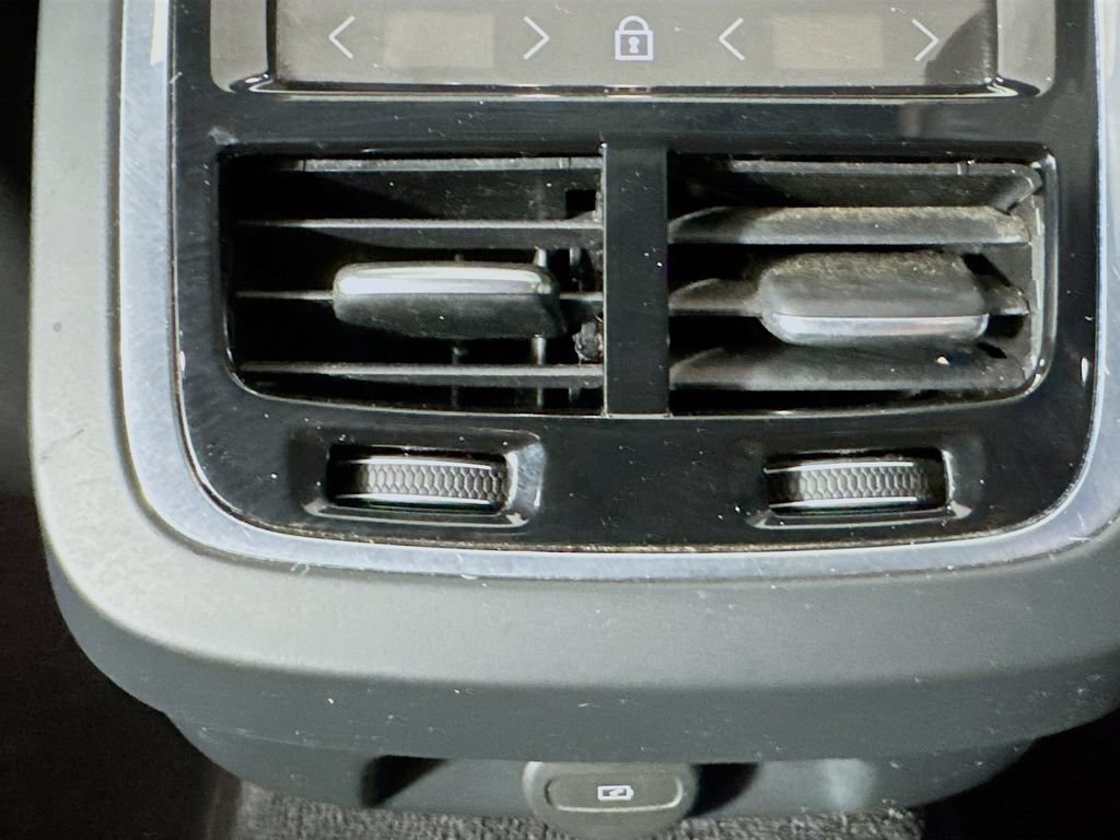 Used 2024 Volvo S60 B5 Ultimate AWD/4WD image 30