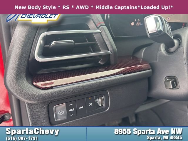 Used 2024 Chevrolet Traverse RS image 16