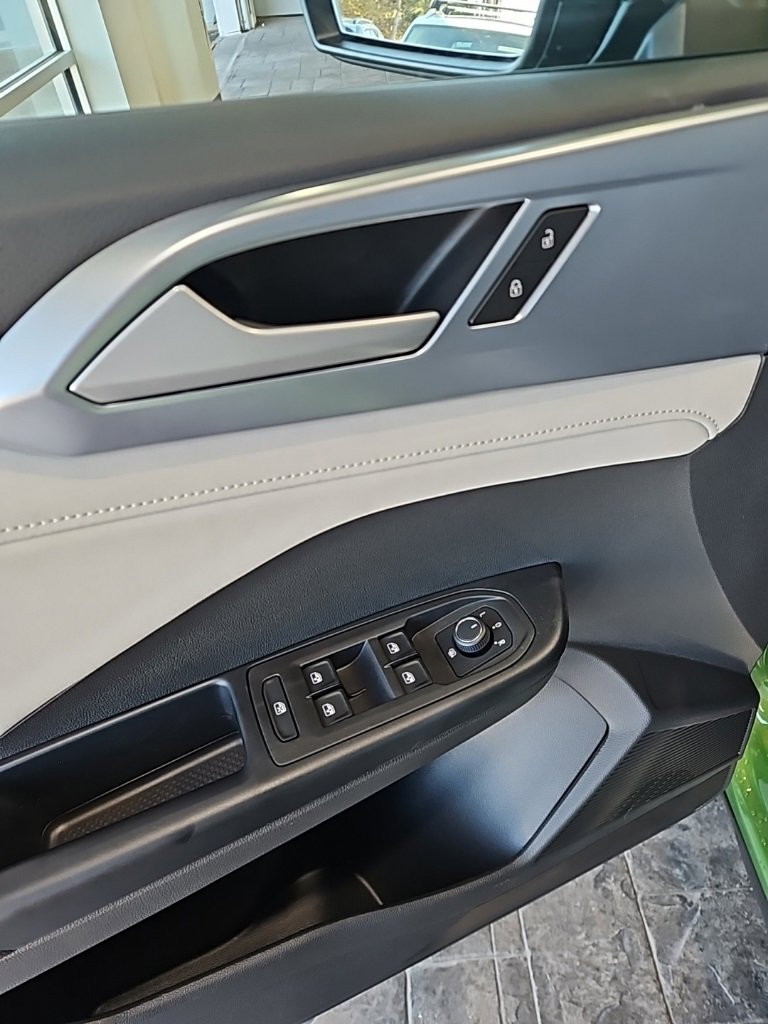 New 2026 Volkswagen Taos SE image 26