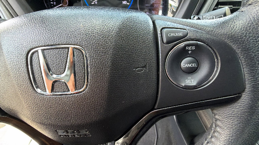 Used 2020 Honda HR-V Sport image 20