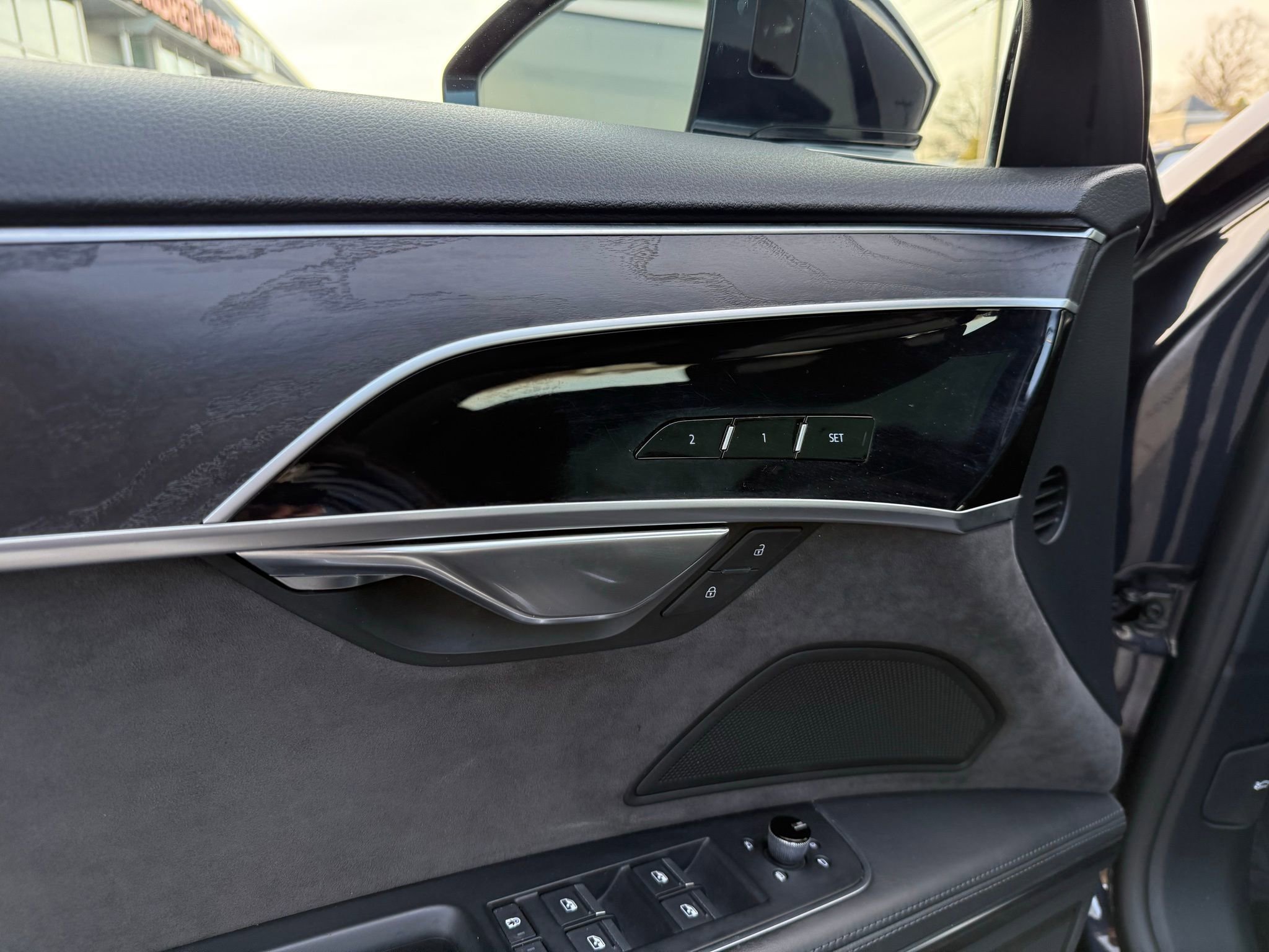 Used 2019 Audi A8 L 3.0T w/ Executive Package image 40