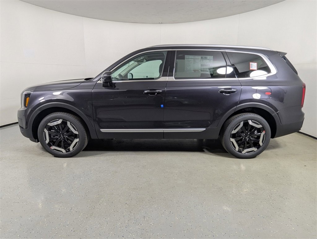 New 2025 Kia Telluride S image 4