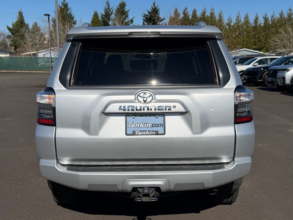 Used 2017 Toyota 4Runner SR5 image 7