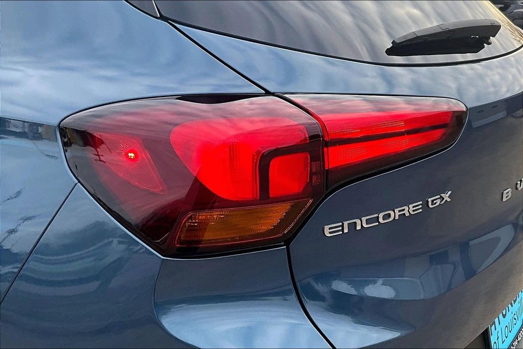 Used 2025 Buick Encore GX Preferred image 30