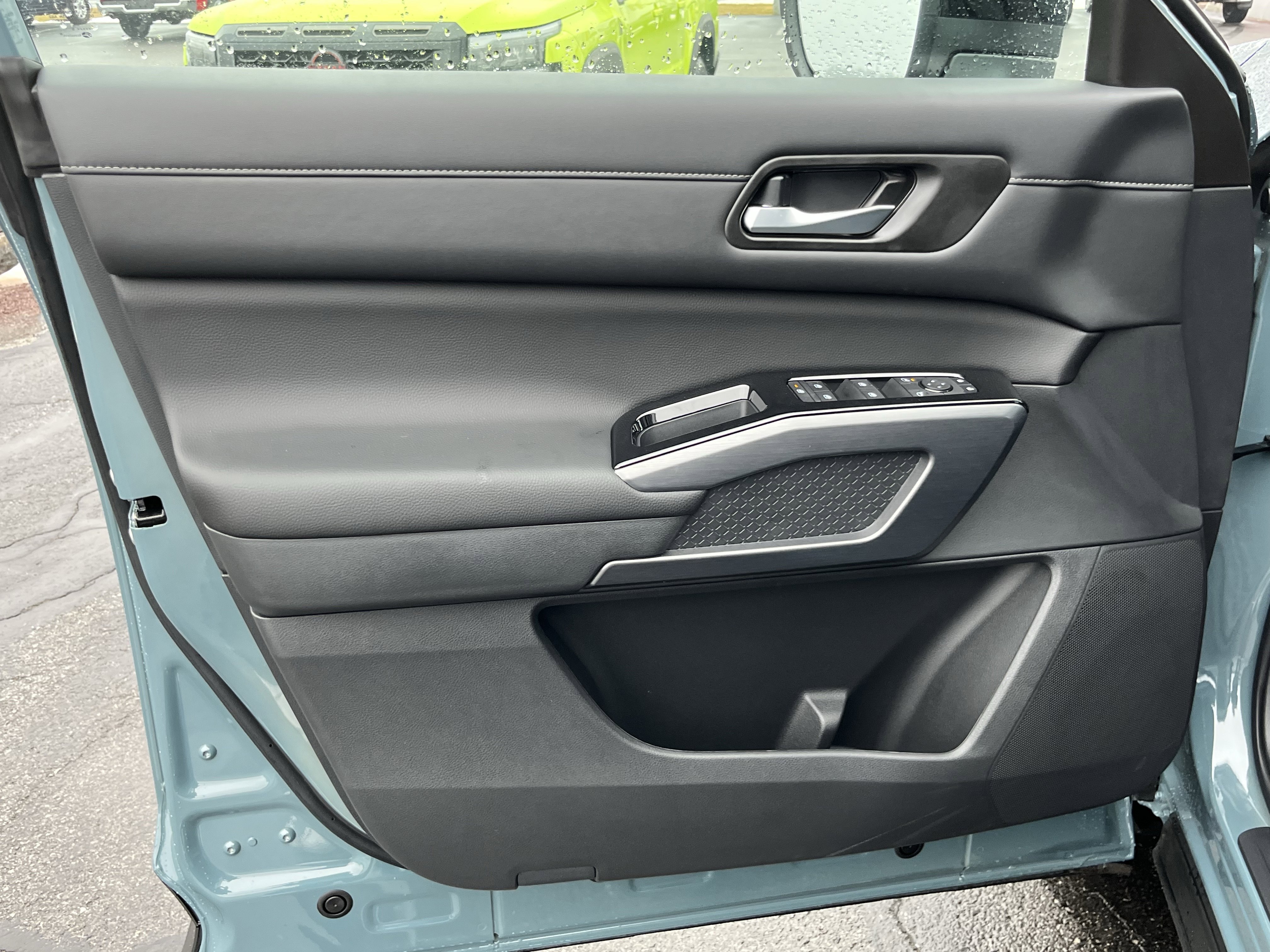 New 2026 Nissan Pathfinder SL w/ SL Premium Package image 19