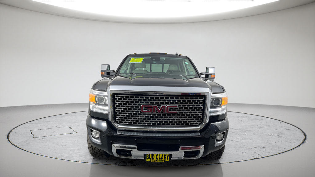Used 2015 GMC Sierra 2500 Denali w/ Duramax Plus Package AWD/4WD image 8