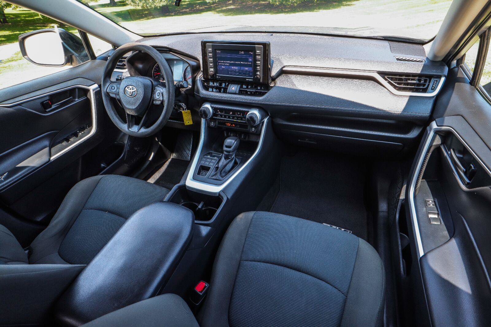 Used 2022 Toyota RAV4 LE w/ Carpet Mat Package (TMS) AWD/4WD image 25