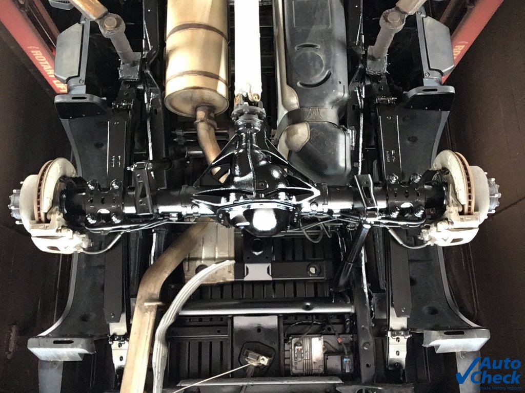 Used 2020 Chevrolet Silverado 3500 LTZ w/ LTZ Premium Package image 14