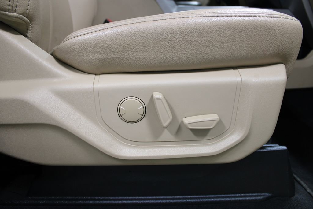 Used 2021 Ford F250 Lariat image 34