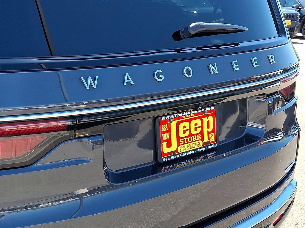 Certified 2022 Jeep Wagoneer Series II AWD/4WD image 30