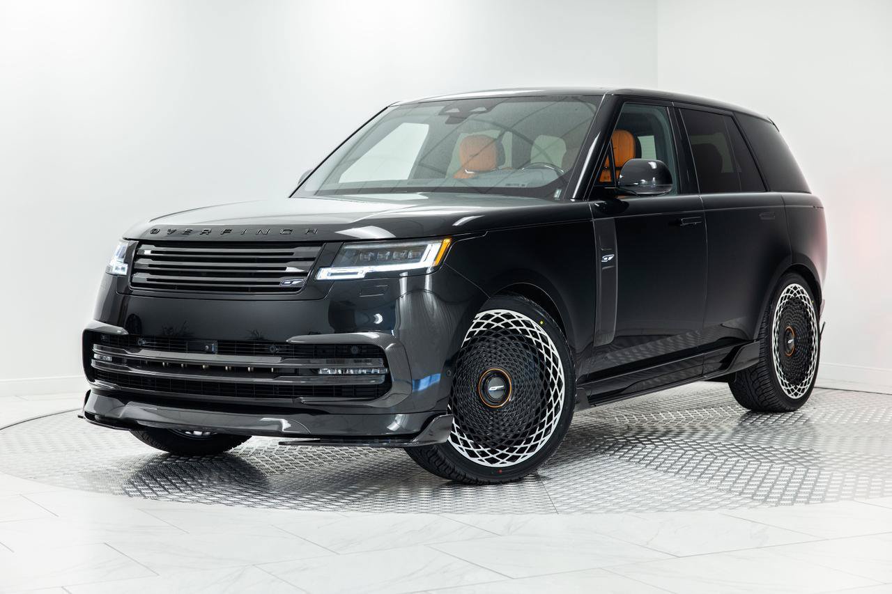 Used 2025 Land Rover Range Rover SE