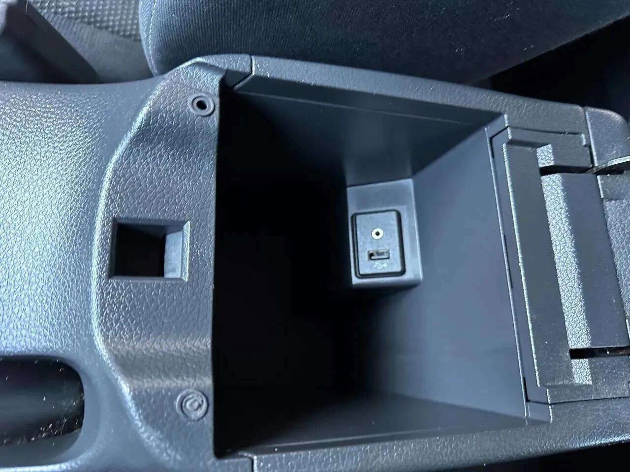 Used 2017 Nissan Sentra S image 21