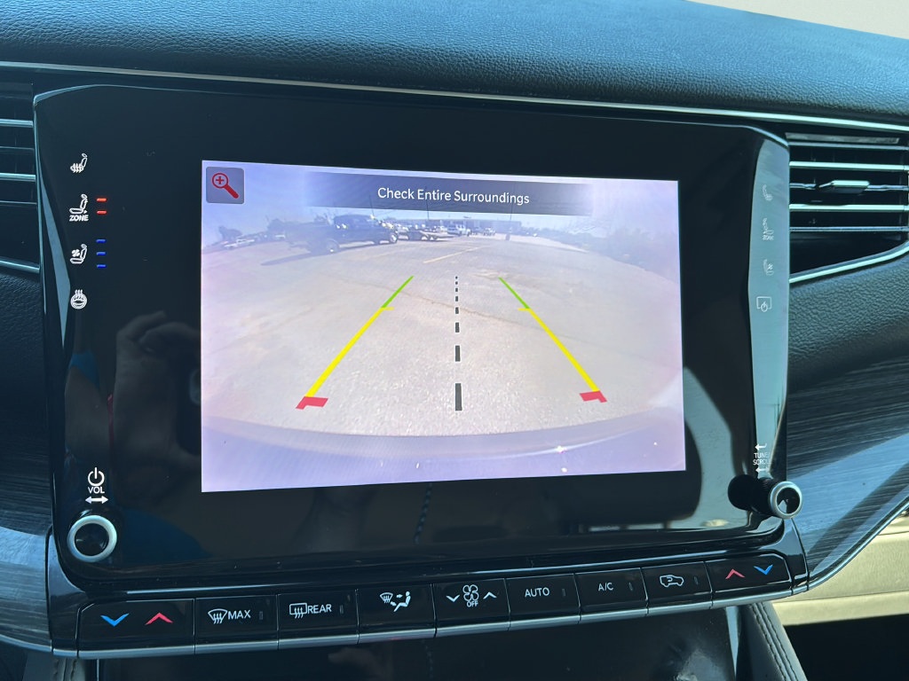 Used 2022 Jeep Wagoneer Series III RWD image 27