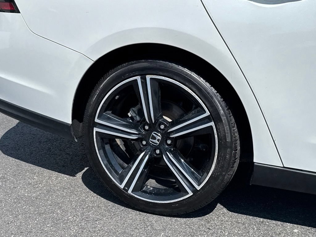 Used 2024 Honda Accord Sport image 9