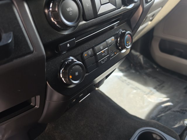 Used 2015 Ford F150 XLT RWD image 27