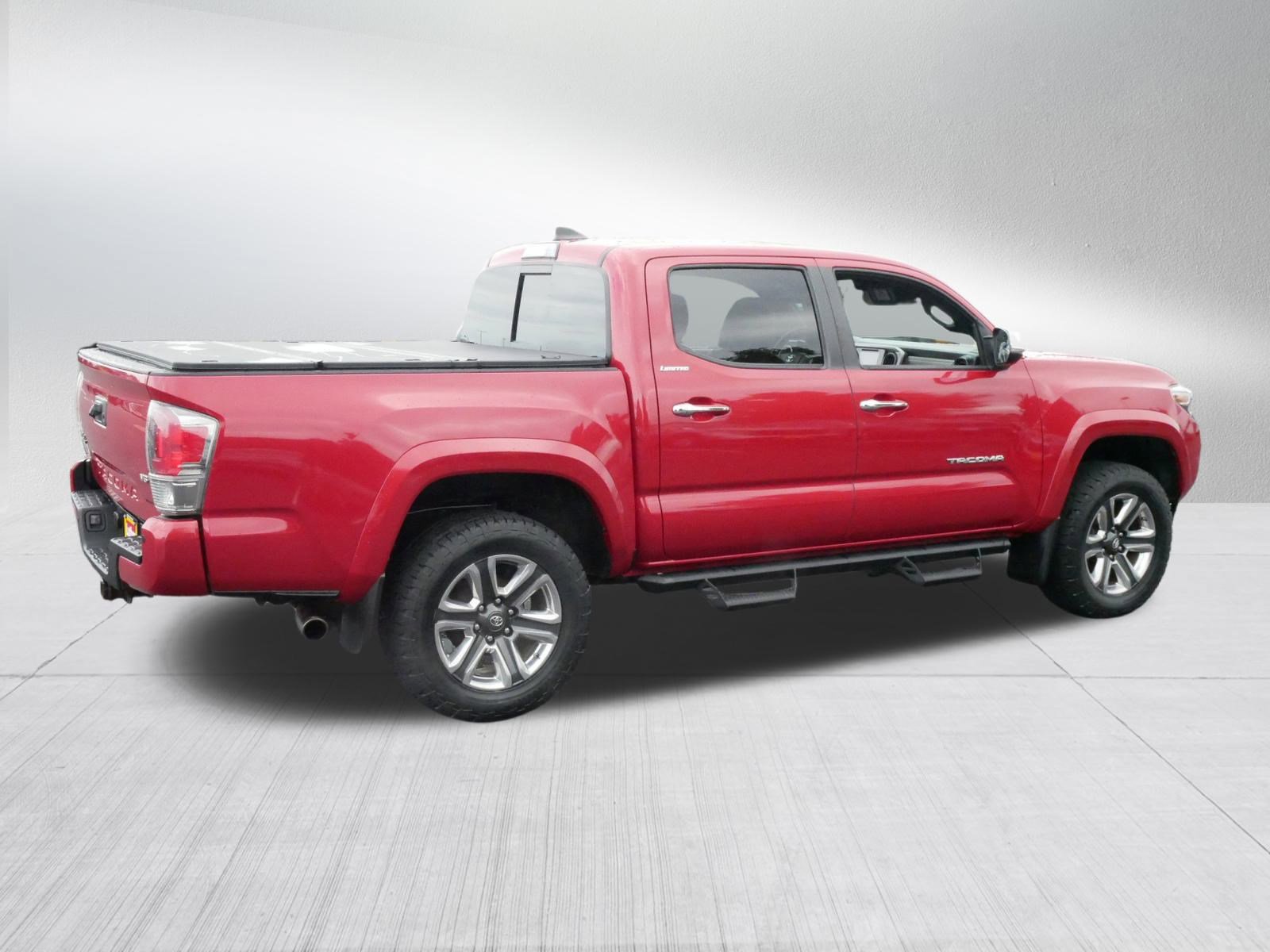 Used 2019 Toyota Tacoma Limited image 7