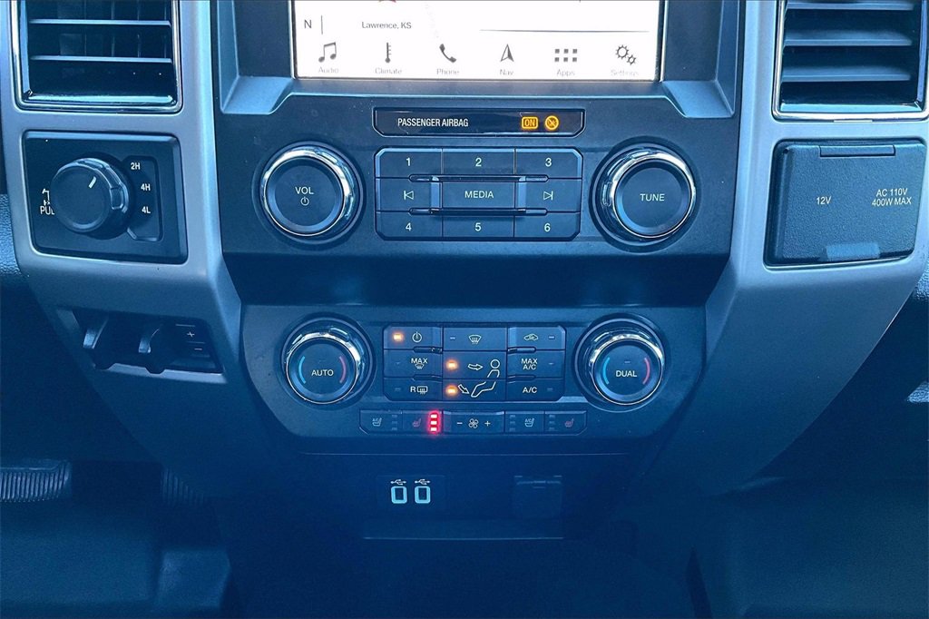 Certified 2019 Ford F250 Lariat w/ Chrome Package image 32