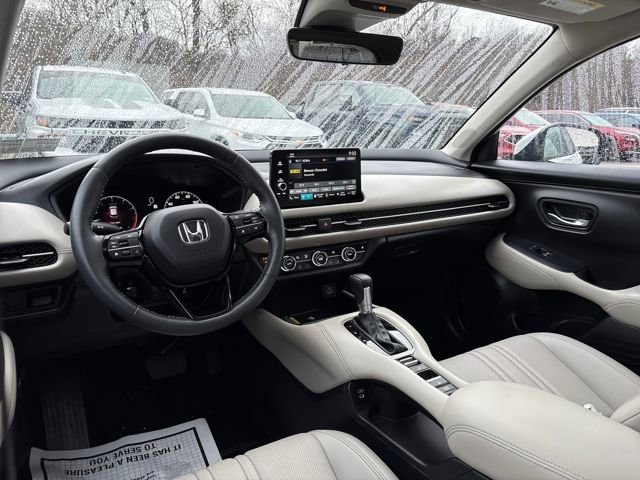 Used 2024 Honda HR-V EX-L image 11
