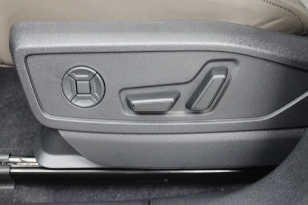 New 2025 Audi Q5 Prestige image 19