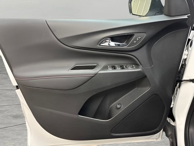 Used 2022 Chevrolet Equinox RS image 28