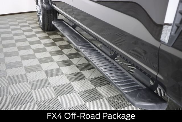 Used 2025 Ford F250 XLT w/ FX4 Off-Road Package image 17