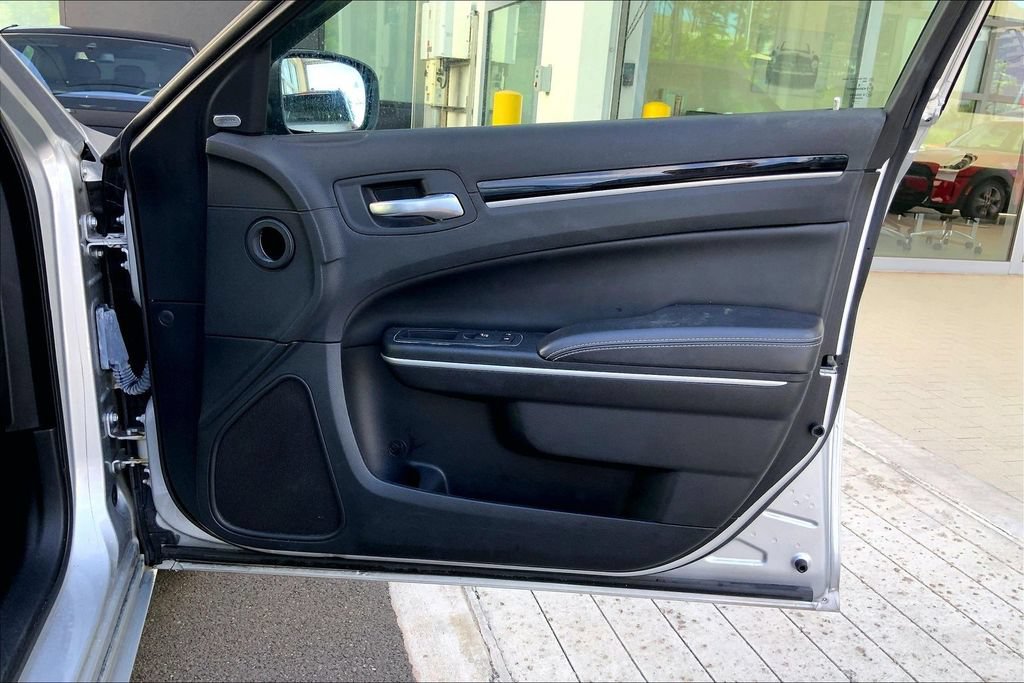 Used 2022 Chrysler 300 S RWD image 23