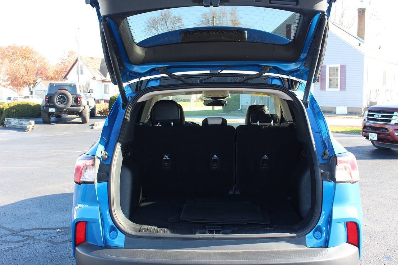 Used 2020 Ford Escape Titanium AWD/4WD image 7