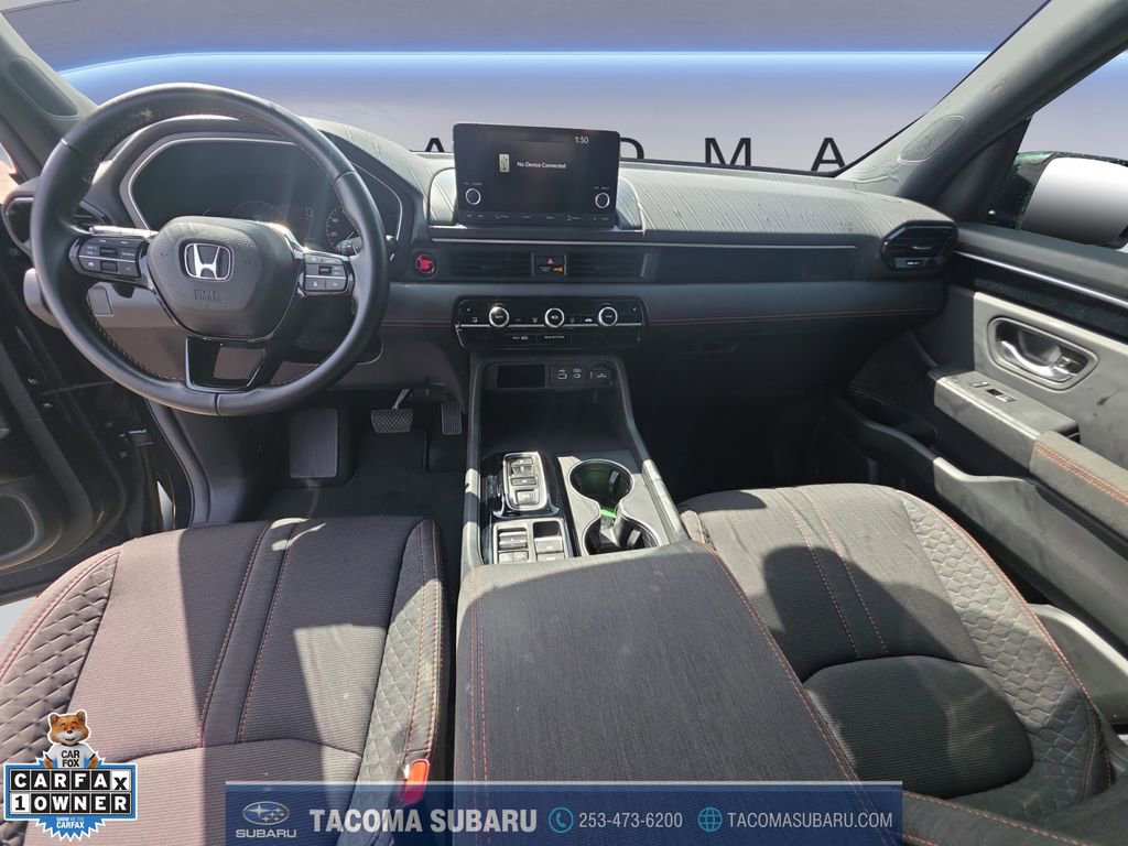 Used 2025 Honda Pilot Sport image 12