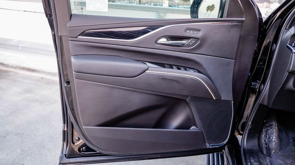 Used 2024 Cadillac Escalade Sport w/ Touring Package image 23