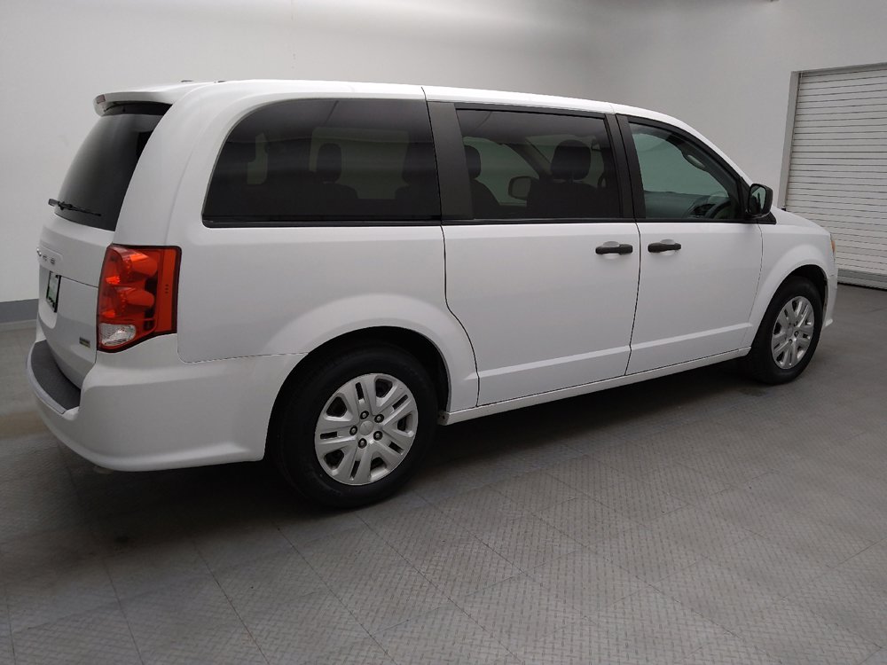 Used 2019 Dodge Grand Caravan SE w/ UConnect Hands-Free Group FWD image 10