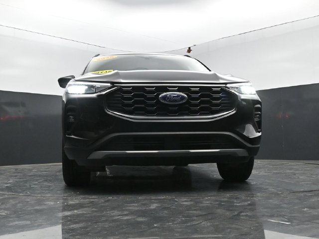 Used 2025 Ford Escape ST-Line Select AWD/4WD image 47