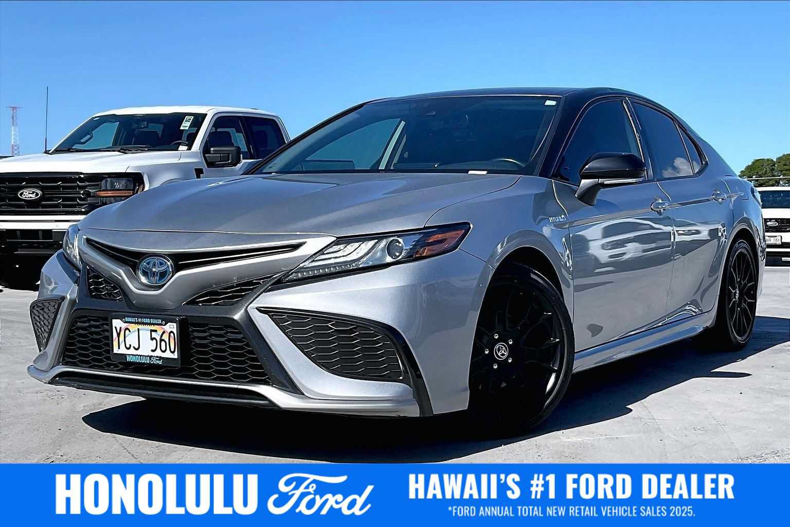 Used 2021 Toyota Camry XSE FWD image 1