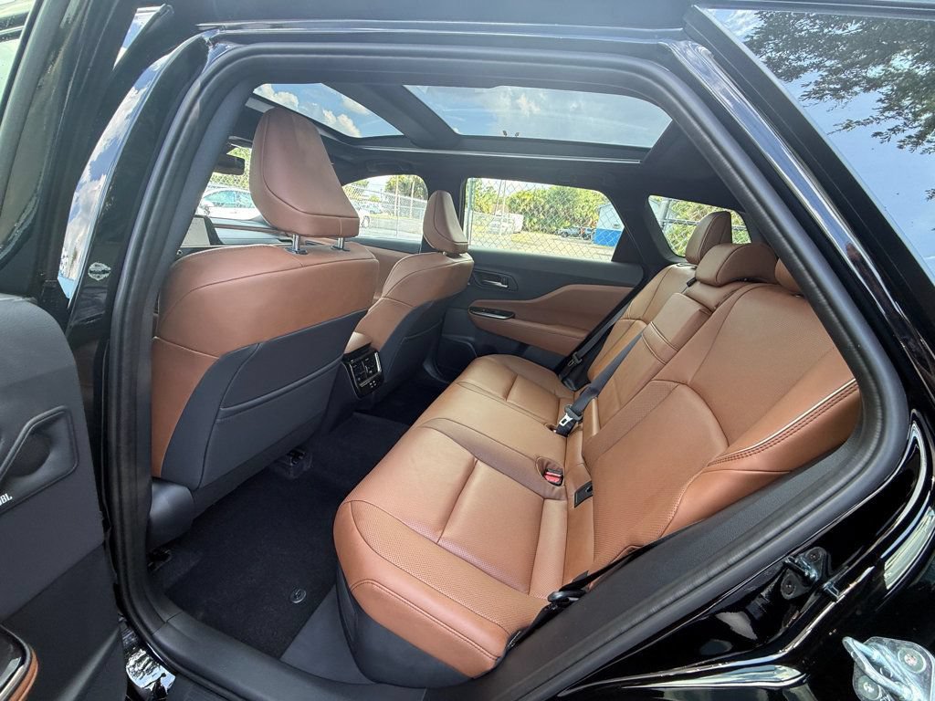 Used 2026 Toyota Crown Signia w/ Advanced Technology Package AWD/4WD image 24