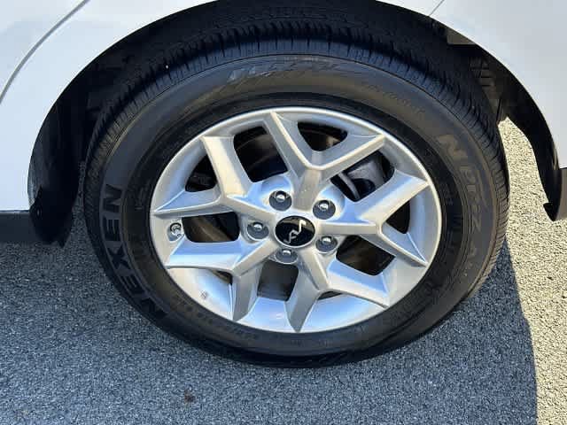 Used 2025 Kia Soul LX w/ LX Technology Package FWD image 5
