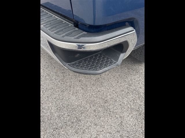 Used 2024 Chevrolet Silverado 1500 LT image 12