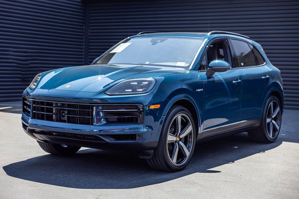 Certified 2024 Porsche Cayenne