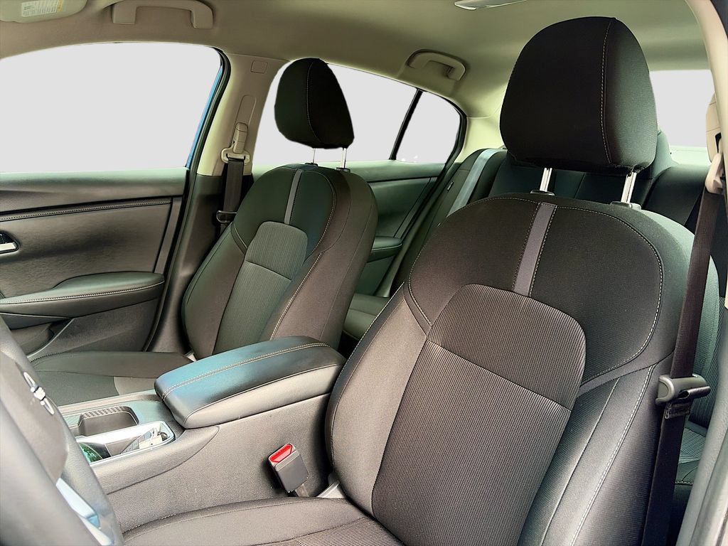 Used 2025 Nissan Sentra SV FWD image 20