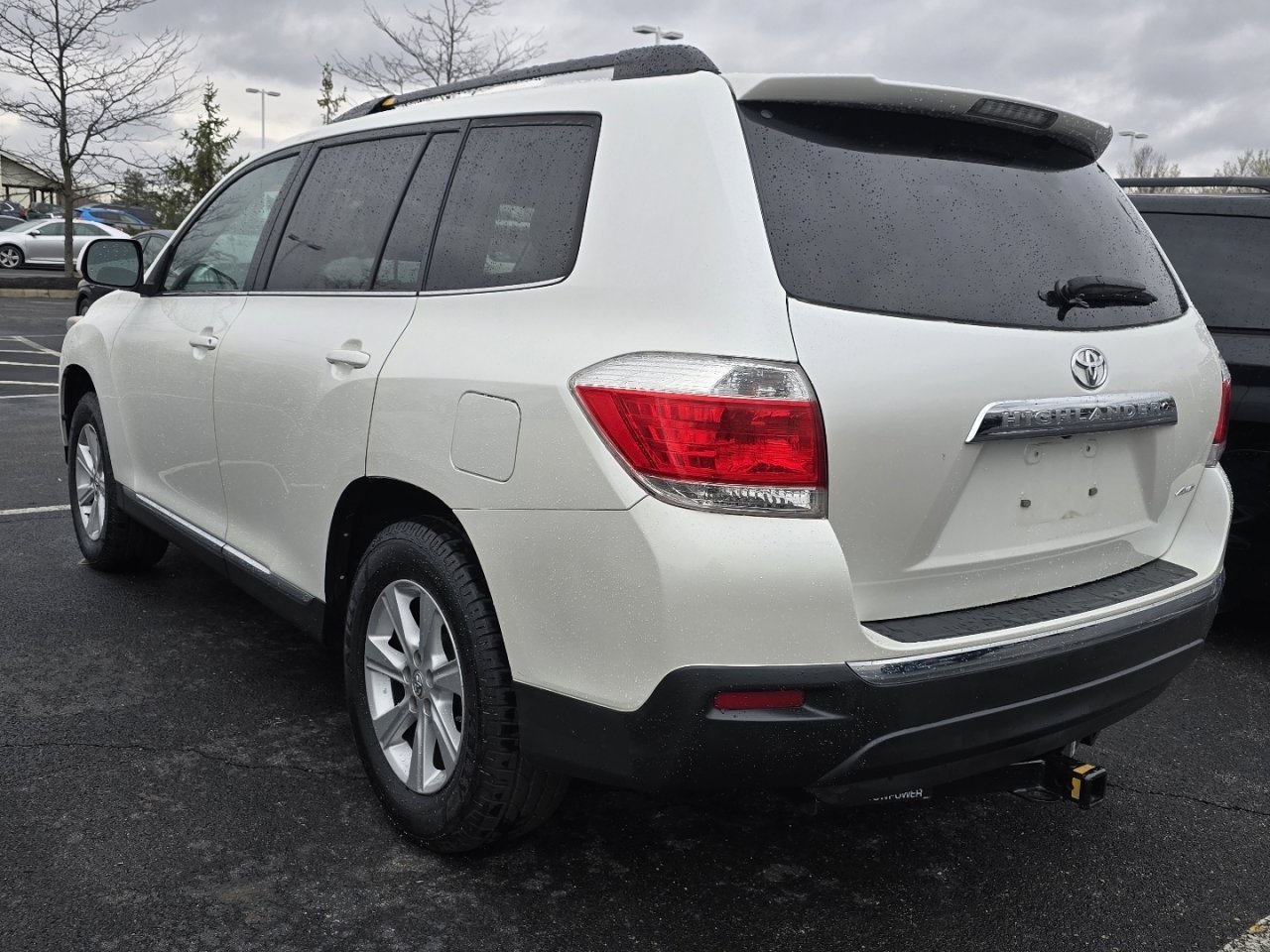 Used 2011 Toyota Highlander SE w/ Tow Pkg image 5