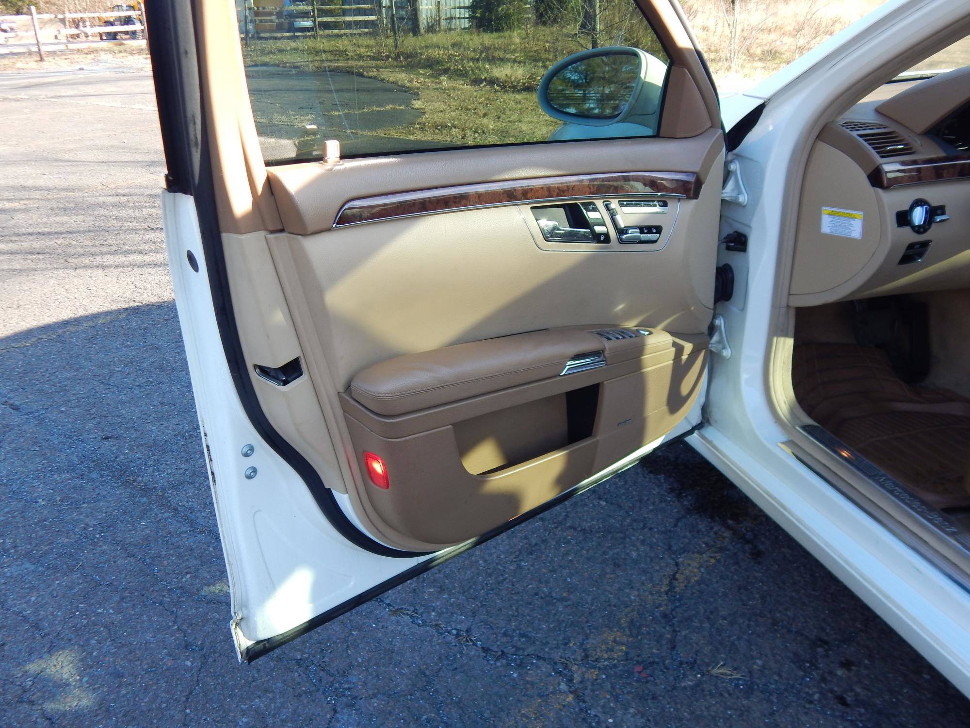 Used 2007 Mercedes-Benz S 550 4MATIC image 10