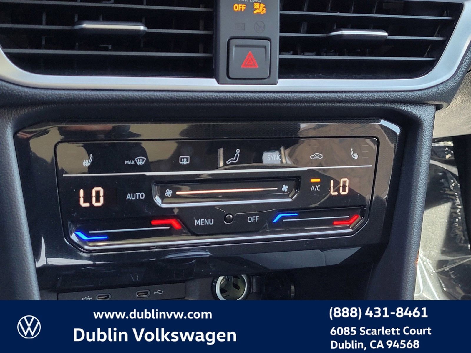 New 2025 Volkswagen Taos SE image 16