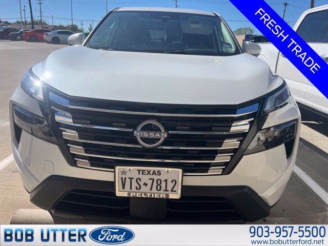 Used 2024 Nissan Rogue SV FWD image 1