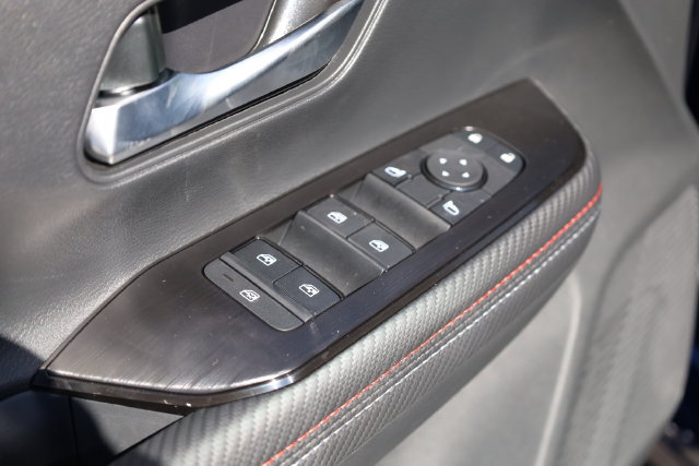 New 2027 Nissan Kicks SR w/ SR Premium Package FWD image 15