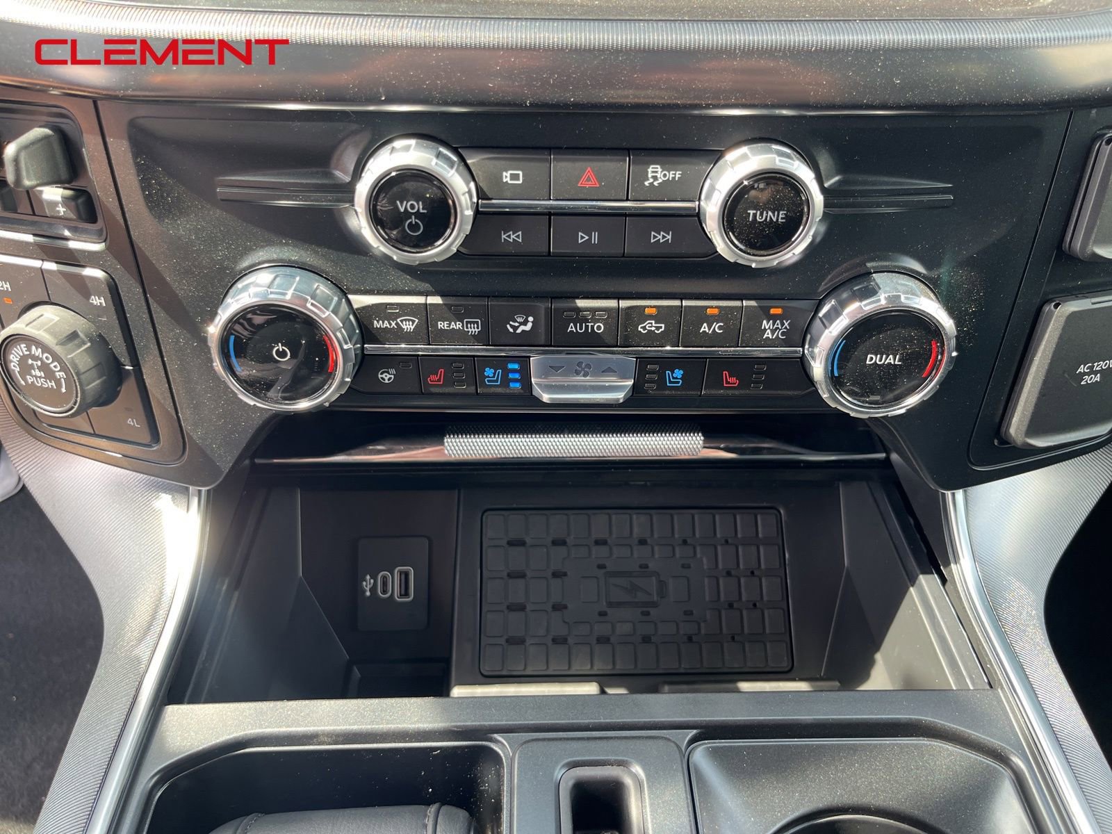 New 2025 Ford F150 Platinum w/ Equipment Group 702A High image 17